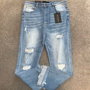 Risen Jeans